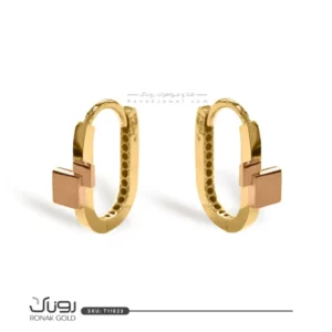 گوشواره طلا مدرن مکعبی با ترکیب طلای زرد و رزگلد، طراحی خاص و مینیمالیستی